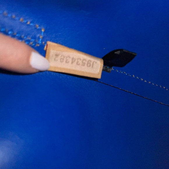 Dooney & Bourke leather bucket bag - Picture 5 of 7